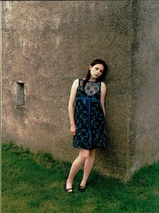 ARCHIVIO - Vogue Italia (November 1997) - Scotland - 010.jpg