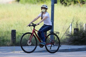         isl250420BZNimage125 .jpg