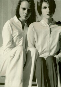 ARCHIVIO - Vogue Italia (March 2004) - Suggestions - 014.jpg