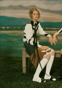 ARCHIVIO - Vogue Italia (August 2004) - Chic Sizzling Cool - 005.jpg