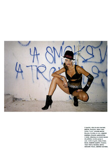 Numero_França_n70_Fevereiro2006_phTerryRichardson_IsabeliFontana_09.jpg