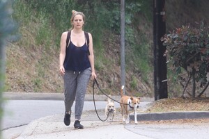        sil300420BZNimage102 .jpg