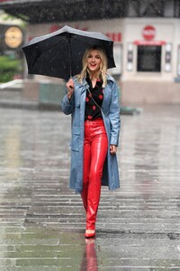        ash300420BZNimage105 .jpg