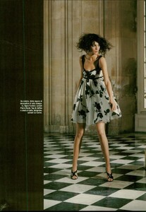 ARCHIVIO - Vogue Italia (February 2004) - Suggestions - 010.jpg