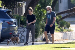       sil290420BZNimage17 .jpg