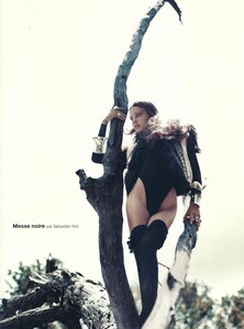 367623687_MesseNoire-2.thumb.jpg.a79dd555e6701a01387dd57142c07011.jpg