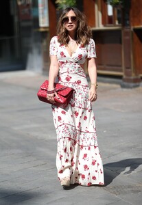         kla240420BZNimage107 .jpg