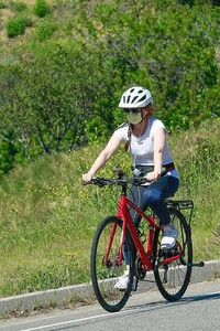         isl230420BZNimage109 .jpg