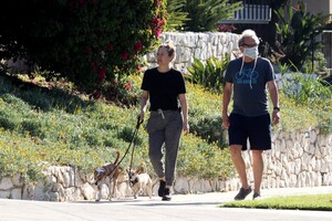       sil290420BZNimage30 .jpg