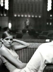 ARCHIVIO - Vogue Italia (October 1999) - Nonchalance - 006.jpg