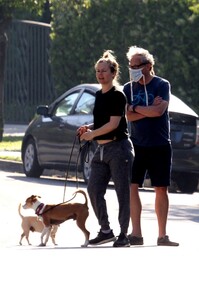       sil290420BZNimage4 .jpg