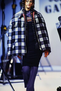 447297069_jean-paul-gaultier-fw-1992(5).thumb.jpg.b0b3cb6d101b1dd63fe34cad8409d613.jpg