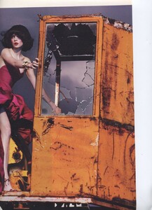 W (March 2005) - Industrial Strength - 016.jpg