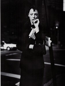 ARCHIVIO - Vogue Italia (October 1998) - Walking - 013.jpg