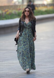         kla240420BZNimage121 .jpg