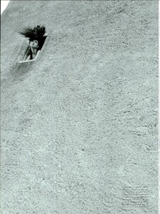 ARCHIVIO - Vogue Italia (November 1997) - Scotland - 015.jpg