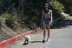         hal240420BZNimage101 .jpg