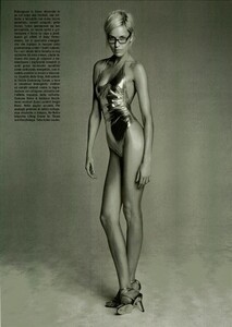 ARCHIVIO - Vogue Italia (March 2004) - Perfection! - 005.jpg