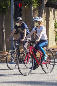         isl250420BZNimage114 .jpg