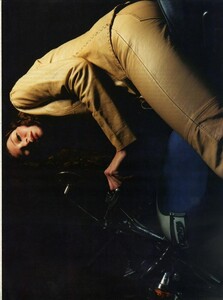 ARCHIVIO - Vogue Italia (March 1999) - Riders in the Wind '99 - 001.jpg