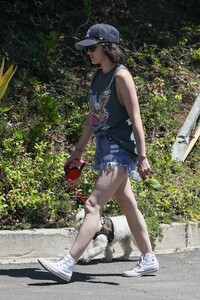         hal240420BZNimage112 .jpg