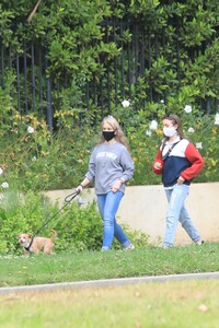         lil300420BZNimage128 .jpg