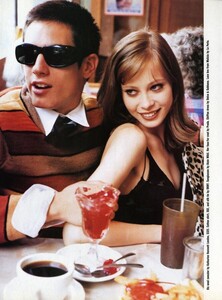 Details US (September 1995) - Hang Tan - 003.jpg