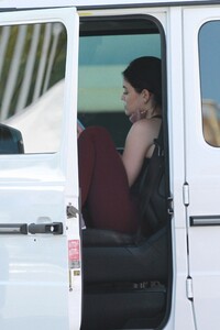         hal250420BZNimage117 .jpg