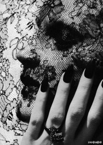 W (August 2004) - La Belle Et La Bete - 009.jpg