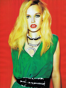 Vogue UK (November 2009) - Georgia May Jagger - 004.jpg