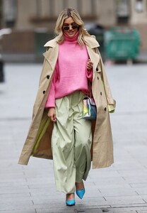         rob290420BZNimage119 .jpg