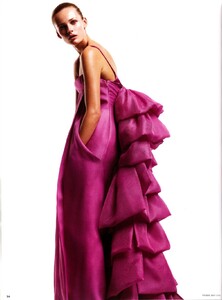 Vogue Germany (July 2008) - Hohe Kunst - 009.jpg