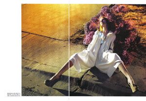 Vogue Italia (October 2008) - The New Vision - 009.jpg