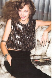 Vogue UK (November 2008) - All Night Long - 005.jpg