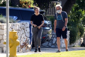       sil290420BZNimage16 .jpg