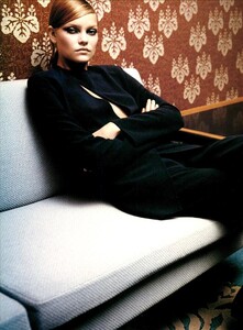 ARCHIVIO - Vogue Italia (October 1999) - Nonchalance - 007.jpg