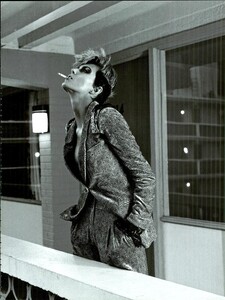 ARCHIVIO - Vogue Italia (June 2008) - Gleams - 008.jpg