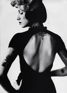 The Face (November 2000) - Miss Prim - 005.jpg