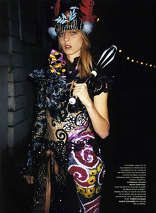 Vogue Paris (September 2001) - Couture - 002.jpg