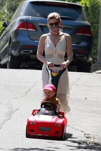 kat300420BZNimage111 .jpg