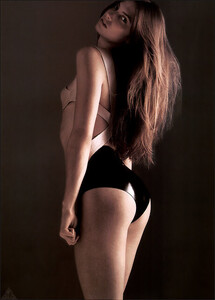 Filippa_Palmstierna-Hamilton-AnotherMagazin3-phMarioSorrenti 6.jpg