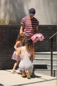       bil260420BZNimage112 .jpg