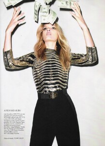 Harper's Bazaar Brazil (March 2012) - Lily Donaldson Vestida Para Brilhar - 004.jpg