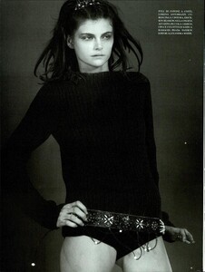 ARCHIVIO - Vogue Italia (April 1997) - A Fashion Mood - 007.png