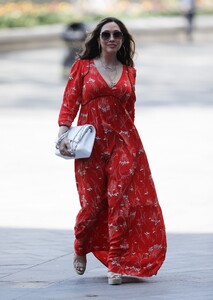         kla260420BZNimage111 .jpg