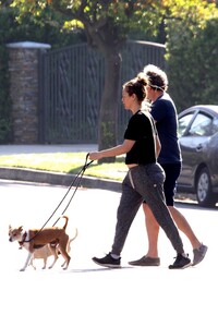       sil290420BZNimage5 .jpg