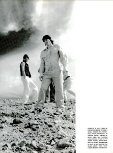 ARCHIVIO - Vogue Italia (April 1999) - Nuovi figli dei fiori - 004.jpg