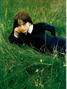ARCHIVIO - Vogue Italia (November 1997) - Scotland - 011.jpg