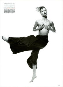 Forme_Comte_Vogue_Italia_April_1994_06.thumb.png.8c612015c144f40e51fc3882da1eaa0a.png