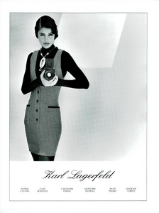 Karl_Lagerfeld_Fall_Winter_91_92_01.thumb.png.5d8e923f36448b47ae1848abd1da5ace.png